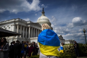 Американский сенатор заявил о безразличии Вашингтона к судьбе Украины