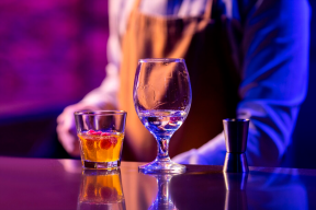 Нарколог назвал главные признаки алкогольной зависимости