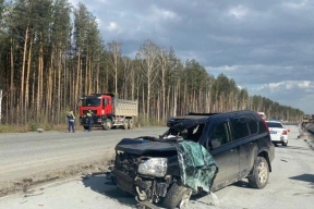 Из-за сильного ветра на кольцевой дороге Екатеринбурга произошло ДТП