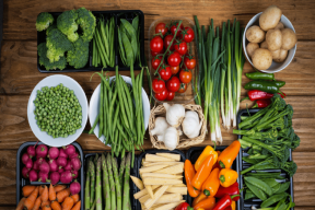 Ученые доказали, что увеличение фруктов и овощей в рационе защищает от рака простаты