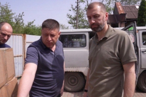 Депутаты Заксобрания Иркутской области приехали в зону СВО с партией гумпомощи бойцам
