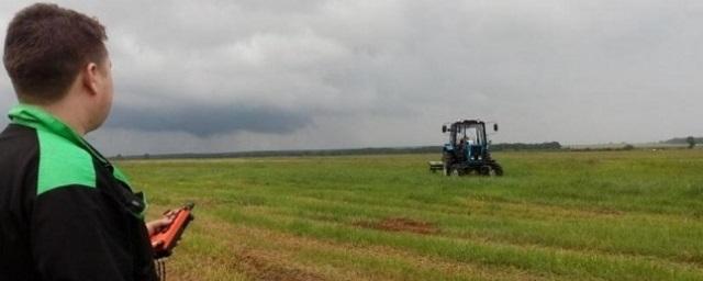 Уральские ученые создали первый в России беспилотный трактор