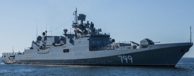 В Петербург на морской салон прибыли 16 боевых кораблей ВМФ России