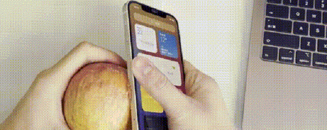 Смартфон iPhone 12 способен чистить яблоки