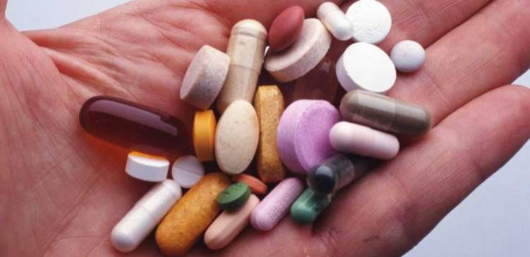 Ученые назвали витамины в таблетках смертельно опасными для человека