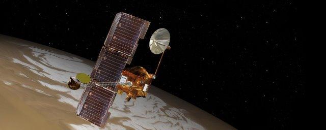 NASA опубликовало снимки спутников Марса