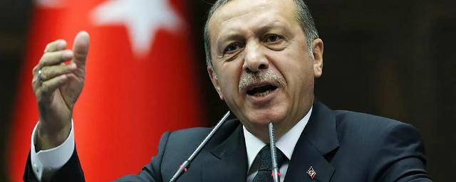 Эрдоган объявил о победе на выборах до окончания подсчета голосов