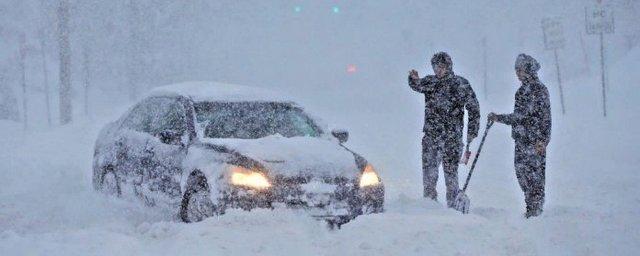 На Саратовскую область обрушился сильный снегопад