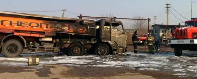 В Артеме при возгорании бензовоза пострадали два человека