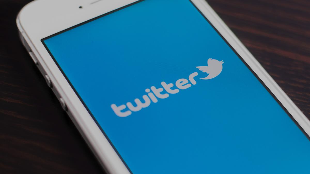 Twitter работает над фильтрацией оскорбительных сообщений