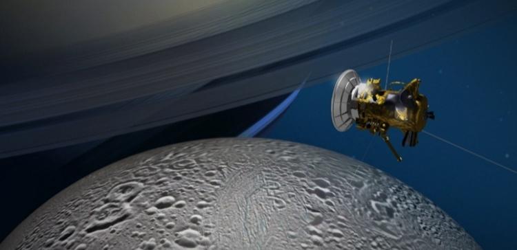 NASA: Зонд Cassini идет на рекордное сближение с Энцеладом