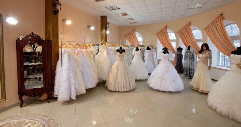 В Ижевске 29-летняя девушка похитила из магазина свадебное платье