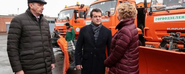 Метшин проверил готовность дорожной техники Казани к работе зимой