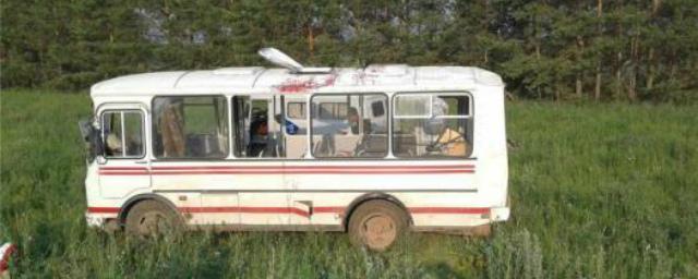 Под Северодвинском перевернулся пассажирский автобус
