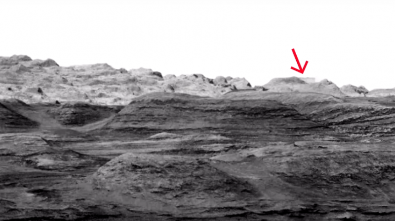 NASA удалило снимки постройки инопланетян на Марсе