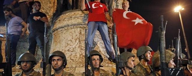 СМИ: Российские военные предупредили Турцию о готовящемся перевороте