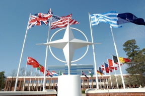 Эксперты из США и Канады выступили за роспуск НАТО