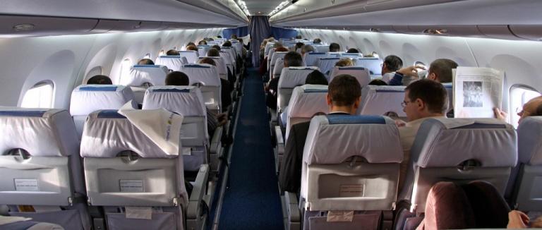 Арабская авиакомпания ввела дресс-код для пассажиров