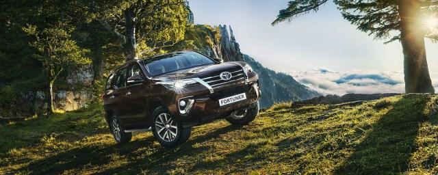 Toyota назвала российскую стоимость внедорожника Fortuner