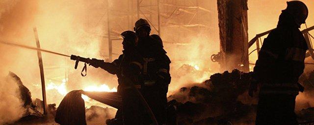 В Харьковской области горит крупнейший склад боеприпасов Украины