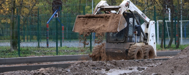 В Пскове отремонтируют 16 неблагоустроенных дворов
