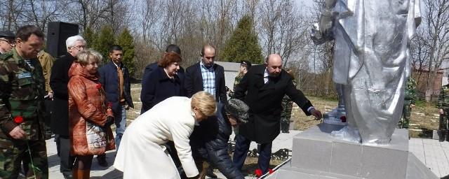 В Туле на Зареченском кладбище открыли аллею Памяти и единства