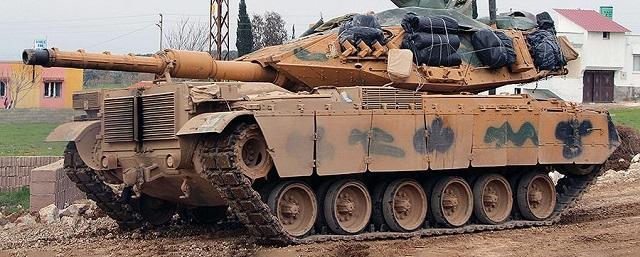 Турция начала перебрасывать танки к границе с Грецией