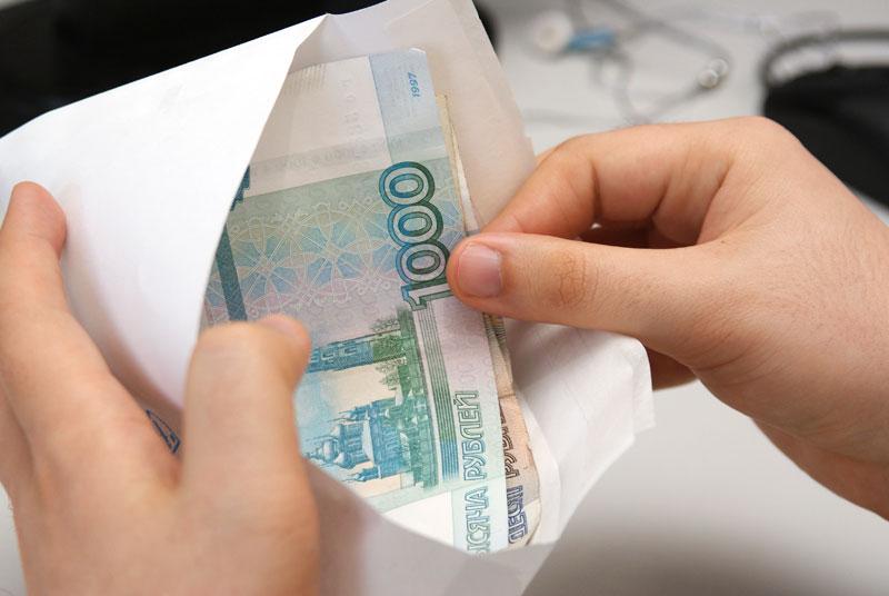 В Севастополе бюджетникам повысят зарплаты