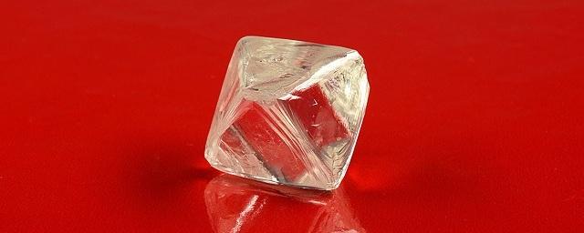 В Якутии нашли два редких алмаза массой более 50 карат