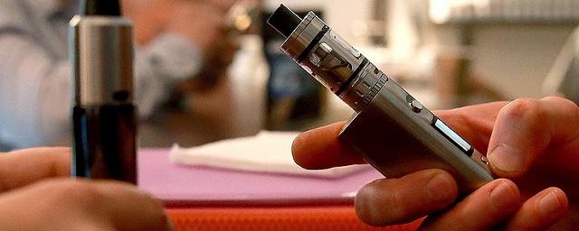 Минздрав: Неправильно называть электронные сигареты менее вредными