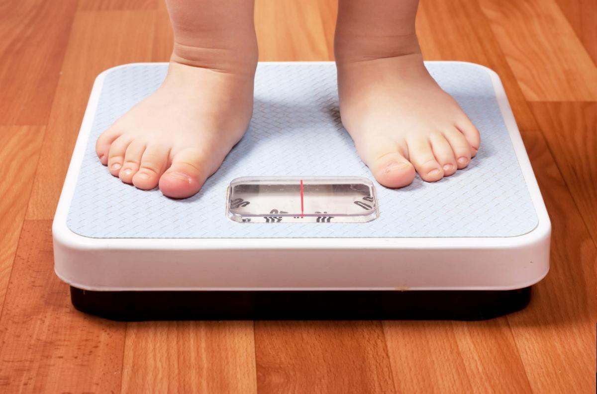 Ученые: Ожирение может быть «заразным»