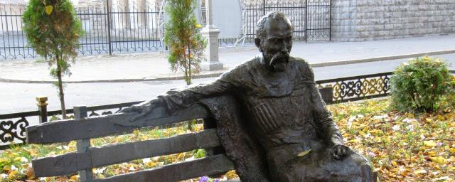 В Северной Осетии хотят демонтировать скульптуру Коста