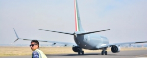 Государственный авиаперевозчик Мексики начнет летать на военных самолетах