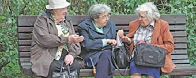 В Саратове сидевшие на лавочке пенсионерки помогли раскрыть грабеж