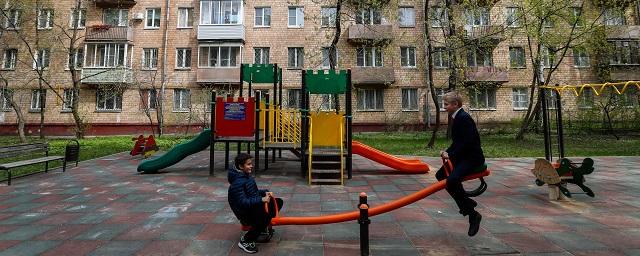 Депутаты Нальчика отремонтируют детские площадки за свои средства