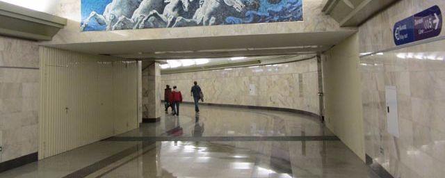 В Петербурге начнут объявлять станции метро на английском языке
