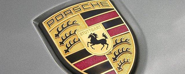 Компания Porsche вернулась к идее гибридного спорткара 911