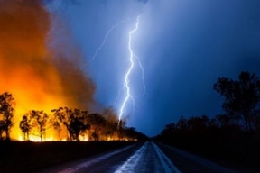 Глобальное потепление увеличивает число «горячих» ударов молний