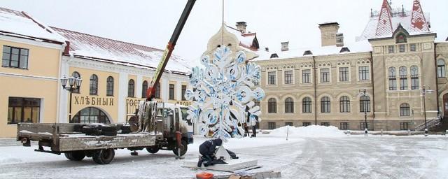 В центре Рыбинска установили самую большую в России снежинку