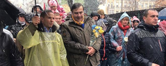 Саакашвили призвал украинцев собраться на Майдане через неделю