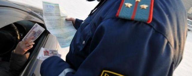 Буденновский полицейский отпустил нетрезвого водителя за взятку