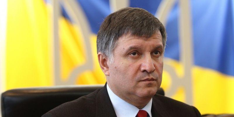 Глава МВД Украины планирует вернуть контроль над Донбассом за 1,5 года