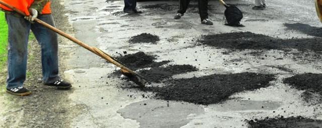 В Иванове проводят ямочный ремонт дорог