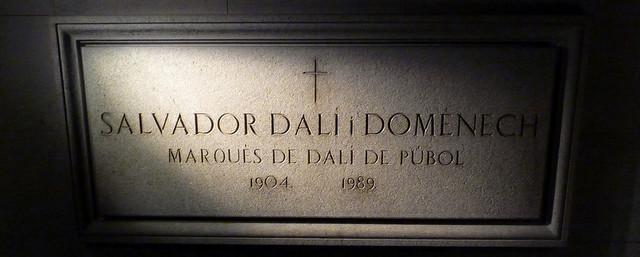 В Испании по решению суда эксгумируют останки Сальвадора Дали