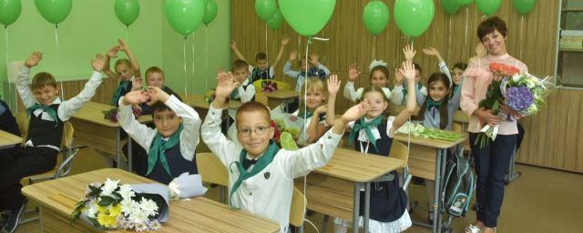 В микрорайоне «Весна» Апрелевки открыли новую школу