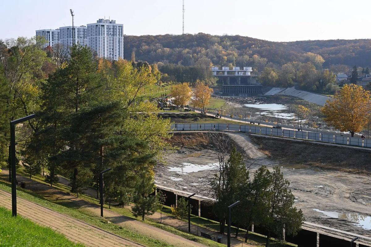 Глава республики Мурат Кумпилов рассказал, как идет восстановление бассейна в Майкопе и что ждет будущих посетителей