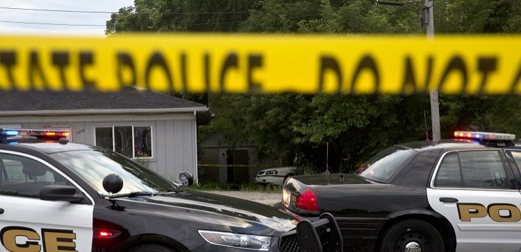 В Детройте мужчина ранил ножом двух сотрудников скорой