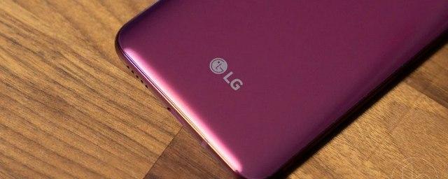 LG представит смартфон V40 ThinQ 4 октября
