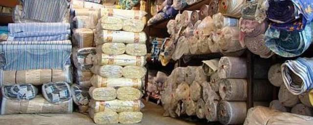 На симферопольском рынке со склада украли белье на 3 млн рублей