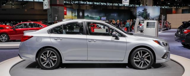 Subaru назвала цену модели Legacy 2018 года